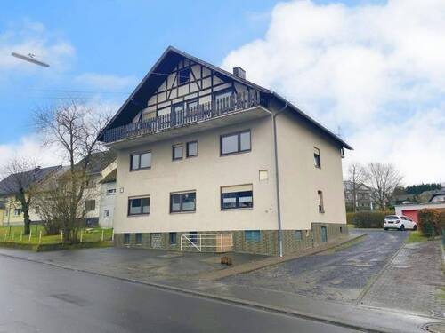 Frontansicht - Großzügige Eigentumswohnung nähe Hachenburg