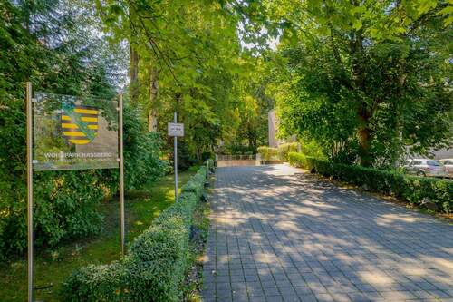 Zufahrt - Ihr sicherer Parkplatz in Chemnitz Kaßberg - Tiefgaragenstellplatz zu verkaufen! besser als Garage