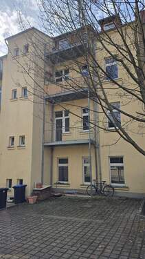 Blick auf den Balkon - 2 Zimmer Etagenwohnung in Plauen