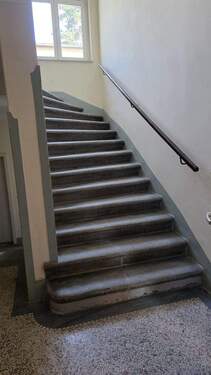 Treppenaufgang - Etagenwohnung mit 63,10 m&sup2; in Plauen zum Kaufen