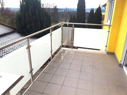 Bild 1 - Gepflegte 2 Zimmerwohnung mit Balkon und Stellplatz - möbliert