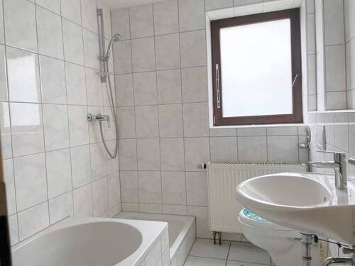 Badezimmer Ansicht 1 - 