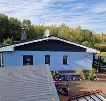 EINFAMILIENHAUS MIT WINTERGARTEN, KAMIN UND FUßBODENHEIZUNG AM RANDE VON CHEMNITZ - Hartmannsdorf