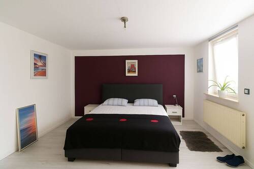 Schlafzimmer - 7 Zimmer Einfamilienhaus in Delligsen