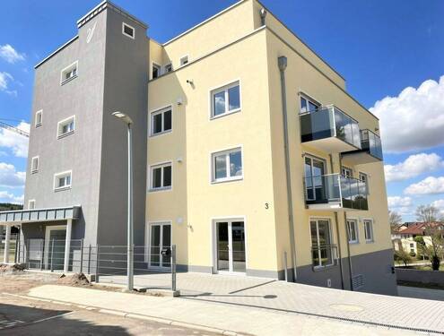 Außen Ansicht neu neu - 2 Zimmer Etagenwohnung in Lauchheim