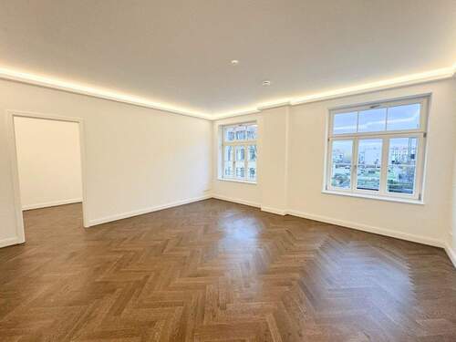 Wohnen & Essen - Ruhige Lage! + Erstbezug + Fußbodenheizung + dunkles Parkett + Bad mit Wanne & Dusche + LED-Licht