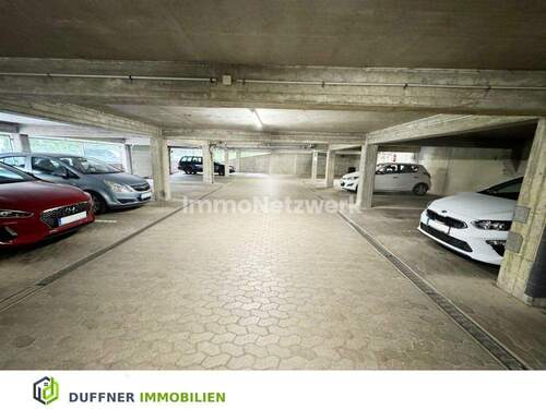 Garagenstellplatz - 