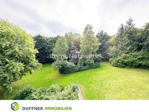 Blick Balkon - Etagenwohnung mit 73,00 m&sup2; in Kiel zum Kaufen