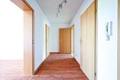 Flur - Gemütliche 2-Zimmer-Wohnung mit Balkon in Altchemnitz - Perfekt für Ihr neues Zuhause