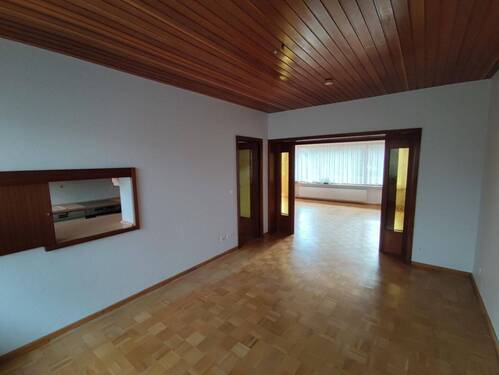 Esszimmer mit Durchreiche - 