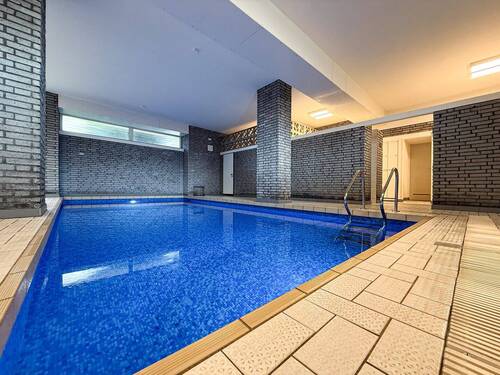 Schwimmbad - 