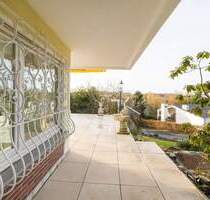 Helles, modernes Einfamiienhaus mit Terrasse - Balkon + Garten in Hümmerich - Weitblick in die Eifel