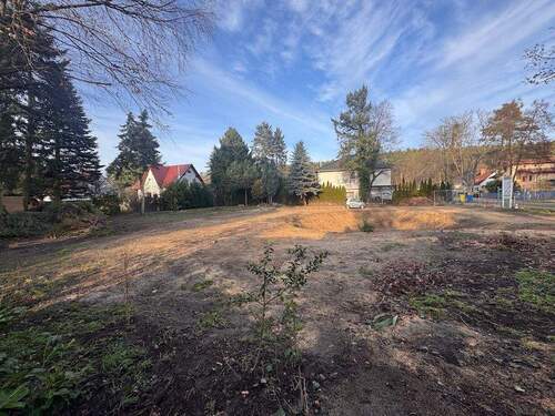 Grundstück - Idyllisch und familienfreundliche Wohnlage in wald- und wasserreicher Umgebung ! Provisions- und Bauträgerfrei!
