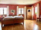 Schlafzimmer im Erdgeschoß - 