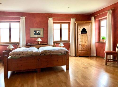 Schlafzimmer im Erdgeschoß - 