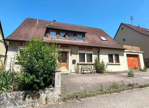 Außenansicht - 9 Zimmer Einfamilienhaus zum Kaufen in Kirchberg Jagst