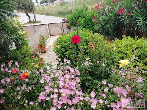 Garten - Etagenwohnung mit 127,00 m&sup2; in Maleme zum Kaufen