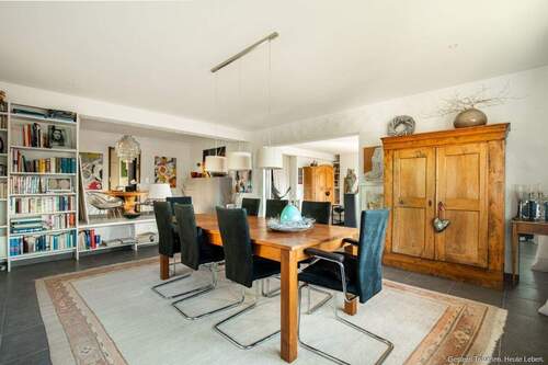 Esszimmer - 9 Zimmer Einfamilienhaus in Titisee-Neustadt