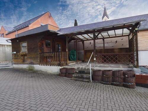 Gartenhaus mit Freisitz - 