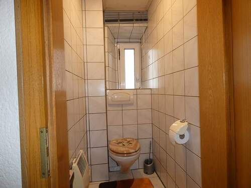 WC der EG-Wohnung - 