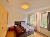 1. OG Schlafzimmer - 