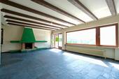 Wohnzimmer mit Blick auf den Garten - 6 Zimmer Reihenendhaus in Dormagen