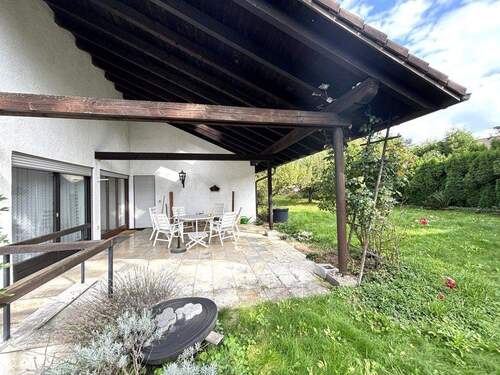 Terrasse Westansicht - 4 Zimmer Einfamilienhaus zum Kaufen in Starnberg