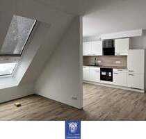 Erstbezug! Modern sanierte 2-Zimmerwohnung unterm Dach sucht perfekten Mieter! - Arnsdorf