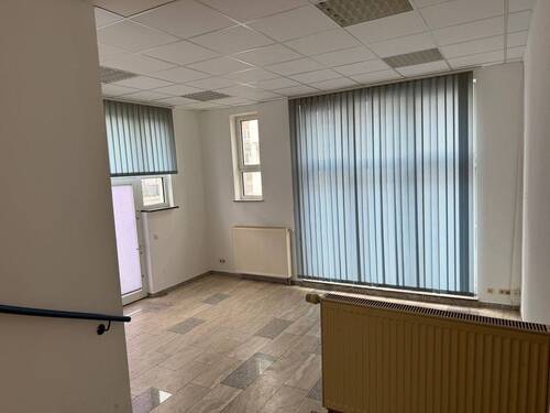Empfang - 4 Zimmer Büro zur Miete in Limburg