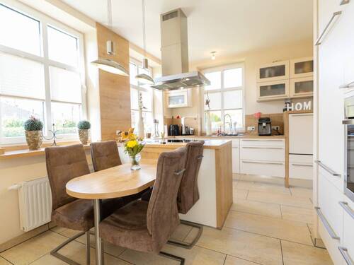 Küche (2) - Doppelhaushälfte mit 141,00 m&sup2; in Holtland zum Kaufen