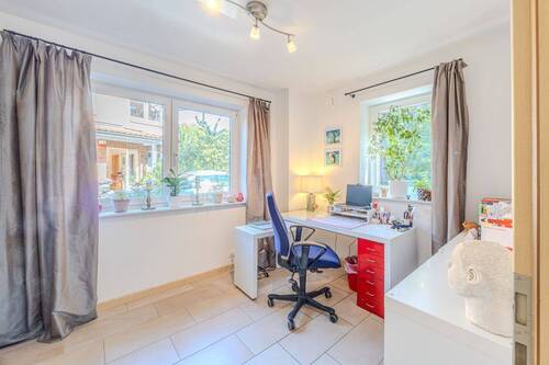 Arbeitszimmer im EG.jpg - 