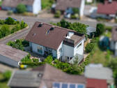 Aufnahme aus der Vogelperspektive - 8 Zimmer Einfamilienhaus in Marburg