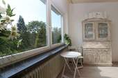 Panorama Fenster Zimmer mit Balkon - 