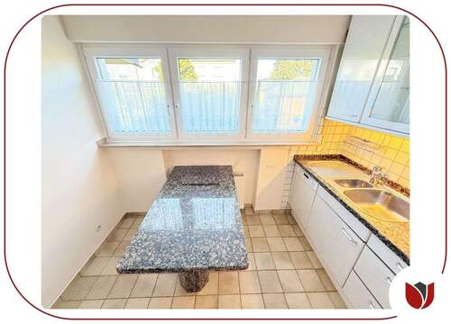 Essplatz mit Granittisch - direkt am Fenster - 