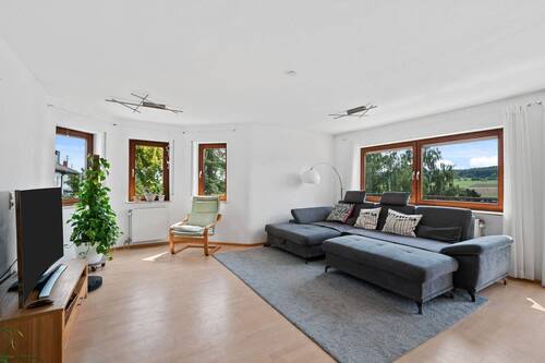 EG I Wohnzimmer (10)-2.JPG - 6 Zimmer Mehrfamilienhaus, Wohnhaus zum Kaufen in Simmozheim