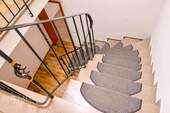 Treppe zum Untergeschoss - 