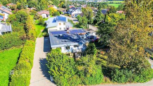 Drohnenaufnahme-Vorderansicht - 7 Zimmer Einfamilienhaus in Tuttlingen-Möhringen