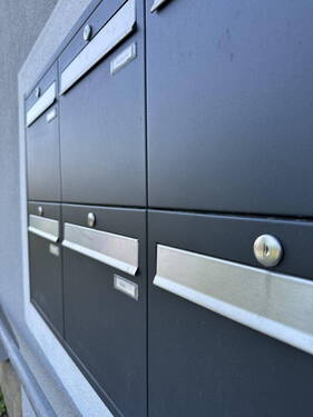 Neue Briefkastenanlage - 