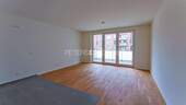 Wohnzimmer und Küche - Etagenwohnung mit 77,10 m² in Hamburg zum Kaufen