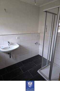 Bad - Neu sanierte Wohnung mit schicker Ausstattung wartet!