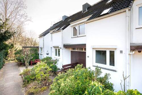 Hauseingang - 5 Zimmer Reihenmittelhaus in Reinbek