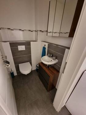 Gäste WC untere Etage Bsp.jpg - Reihenmittelhaus mit 98,00 m&sup2; in Naumburg (Saale) zum Kaufen