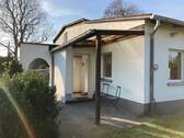 Wohnhaus Eingangsbereich - 4 Zimmer Mehrfamilienhaus, Wohnhaus zum Kaufen in Ahrensfelde