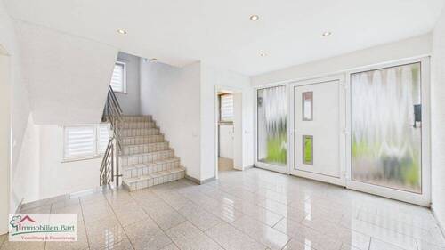 Diele EG - 7 Zimmer Einfamilienhaus zum Kaufen in Rehlingen-Siersburg / Rehlingen