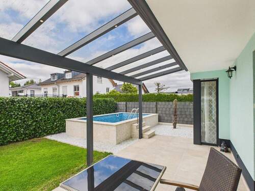 Terrasse mit Pool - 