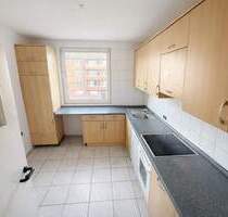 Zentrale 4-Zimmer-Wohnung ca. 92 m² mit Einbauküche - Innenstadt Gelsenkirchen