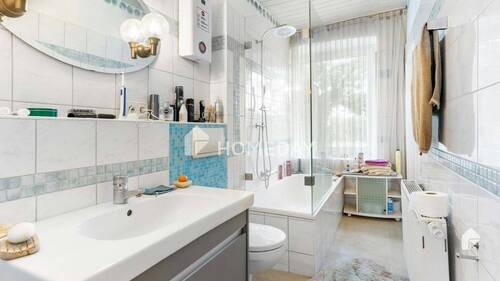 1. OG Badezimmer 1 - 