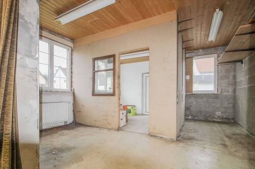 Werkstatt Vorraum + Büro - 
