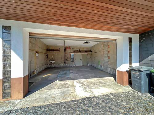 Garage - 