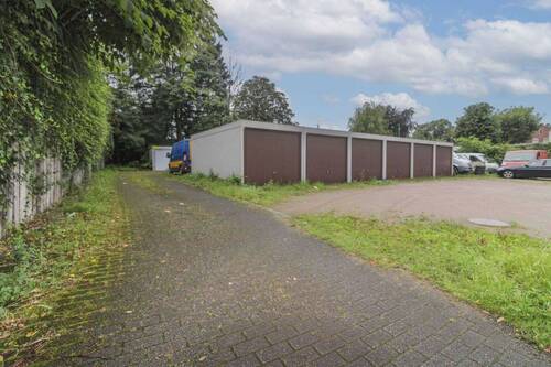 Garagenhof Gewerbefläche - 